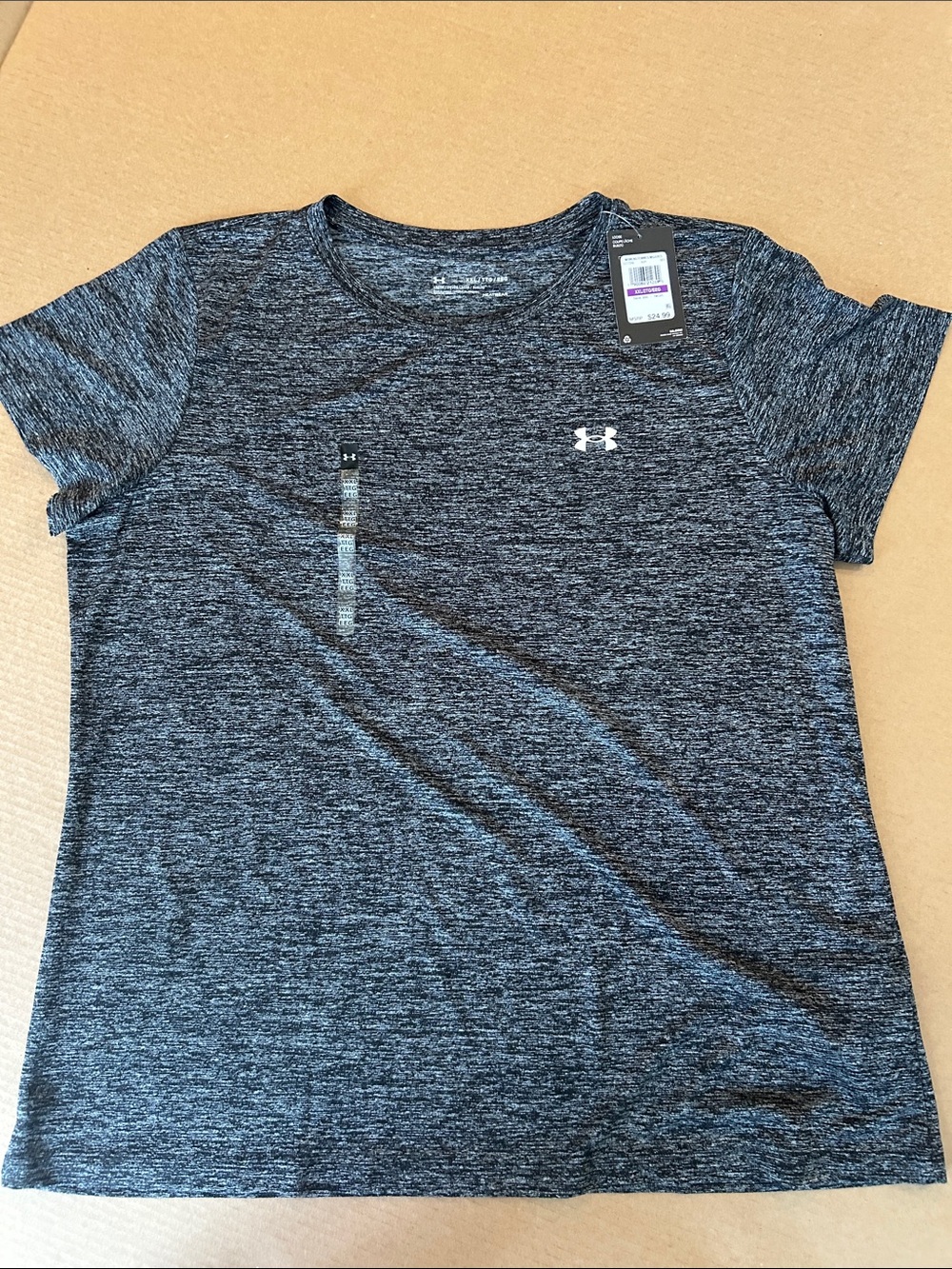 Under Armour women’s Heathered Charcoal Performance Tee